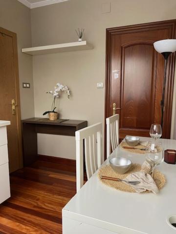 Apartamento Nik En Casa Chalet Con Parking Y Jardin Apartment Erandio ภายนอก รูปภาพ