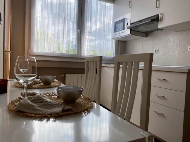 Apartamento Nik En Casa Chalet Con Parking Y Jardin Apartment Erandio ภายนอก รูปภาพ